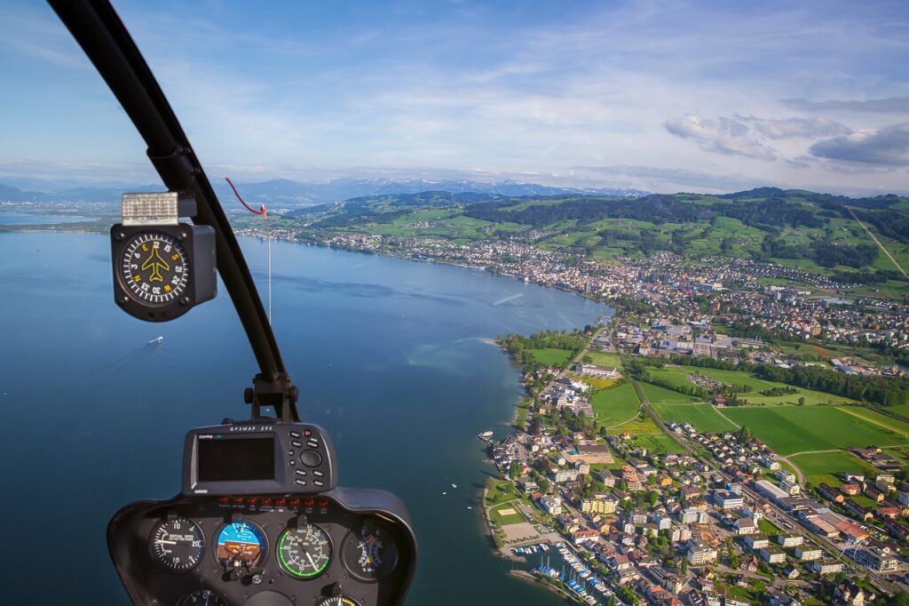 flying, helicopter, heaven-773490.jpg